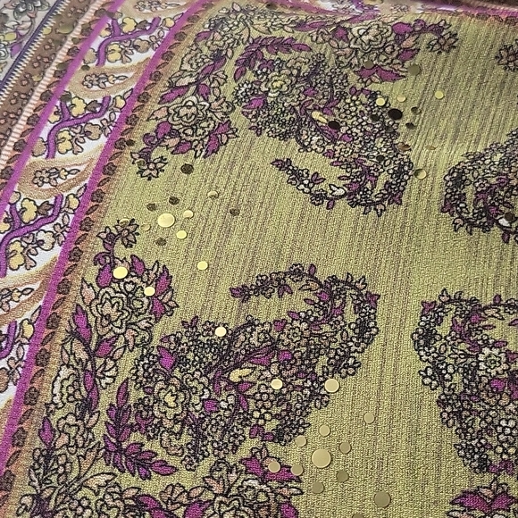 Surplice printed top - Picture 3 of 4